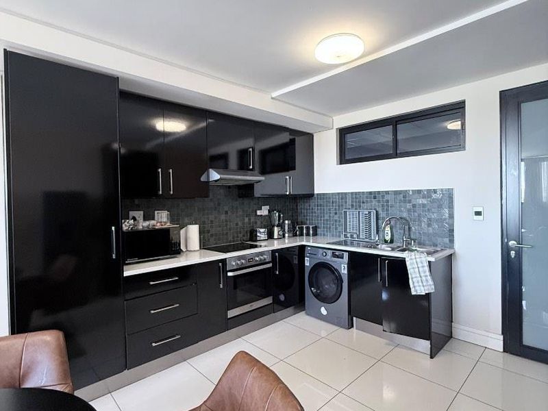 FULLY FURNISHED | RENT| CBD - Photo 5