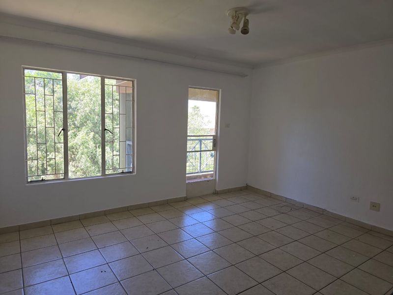 Two bedroom apartment in Parkdene Boksburg - Photo 9