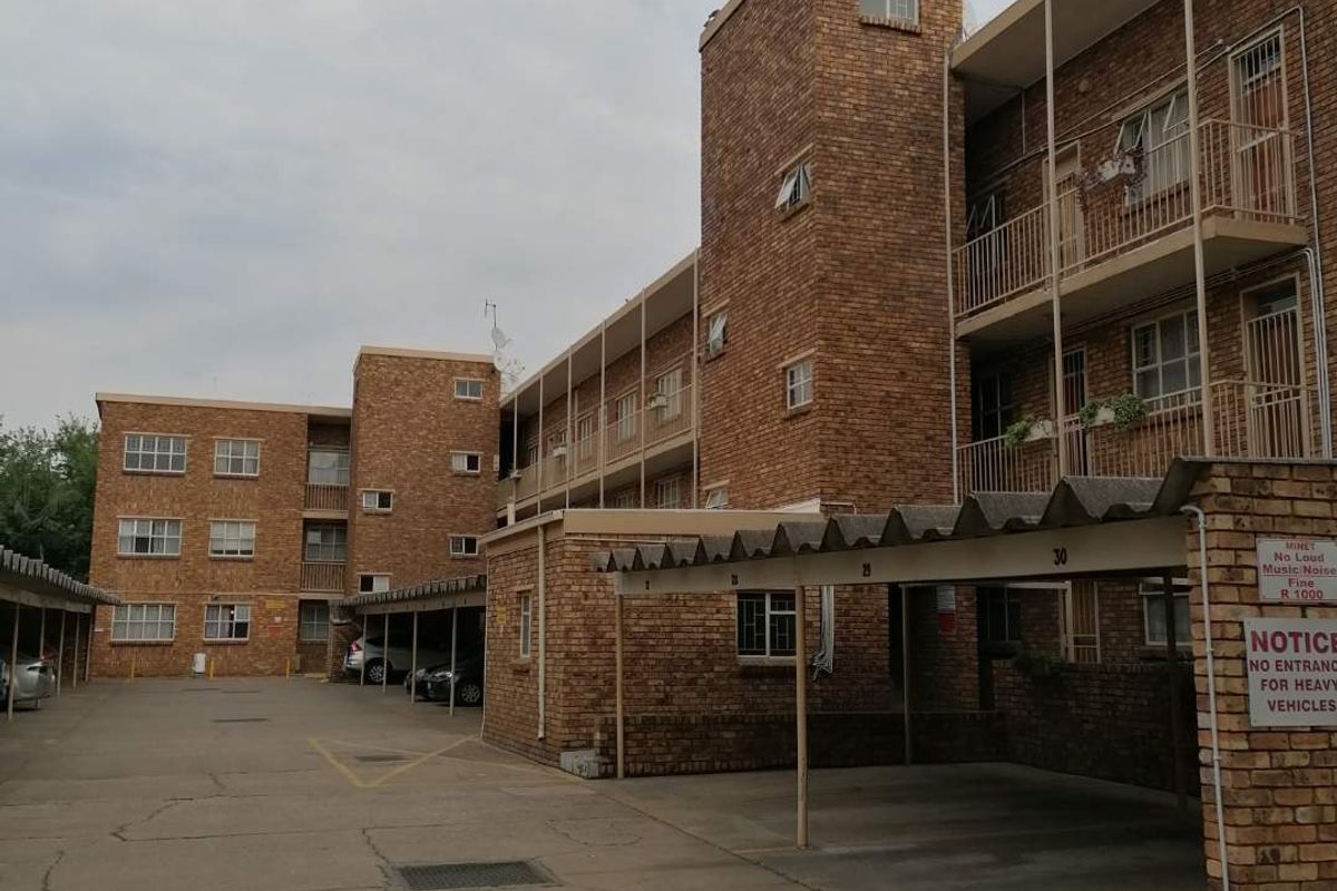 2 Bed, 1 Bath Apartment to rent - Photo 3