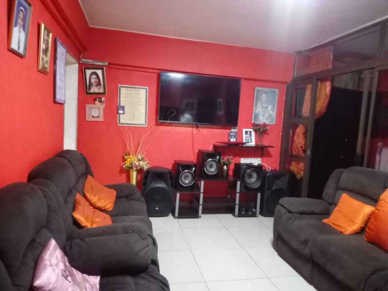 Neat and Move-In-Ready! Prime Durban Central Apartment! Well-maintained building - Close to amenities, including shops, restaurants, and public transport! - Photo 6