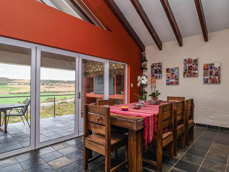 STUNNINGLY MODERN MULTI-LEVEL HOME OF DISTINCTION - Photo 10