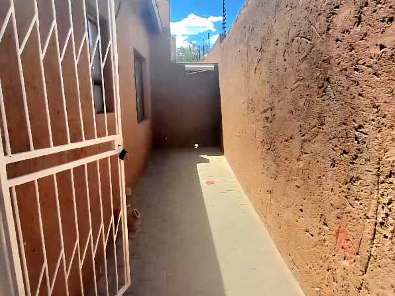 FLAT FOR SALE - Photo 10