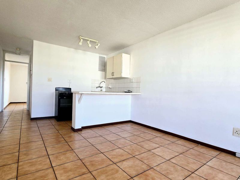 Convenient Living in the Heart of Hatfield - Photo 4