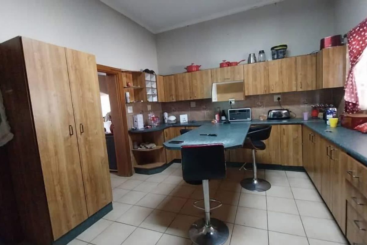 Okahandja Oasis: Spacious Living with Rental Options - Photo 5