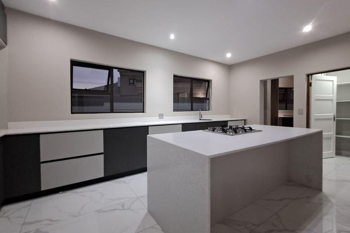 4 Bedroom House for sale in Liefde en Vrede - Photo 4