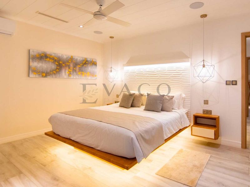 LUXURY VILLA READY FOR IMMEDIATE ENJOYMENT. - Photo 10