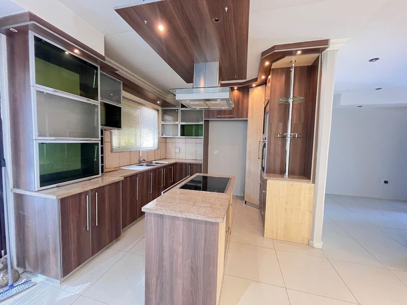 Stunning house for sale in old Academia - Photo 9