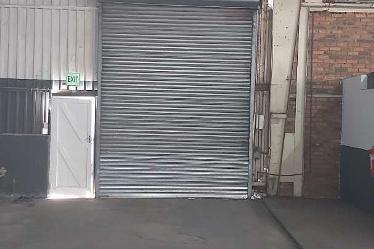 Warehouse/ workshop/distribution unit to let in Wilsonia. - Photo 2