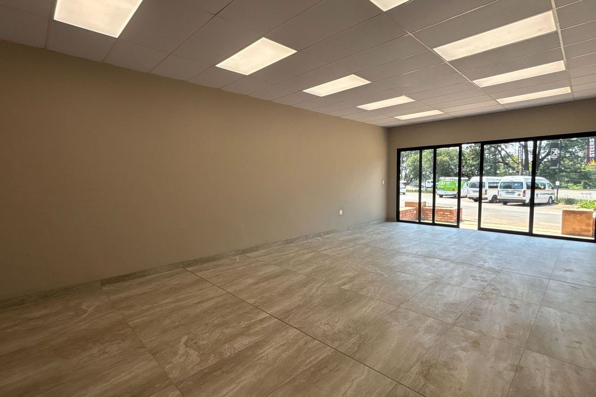 80 sqm Commercial Shop to Rent in Hilton Central - Photo 5