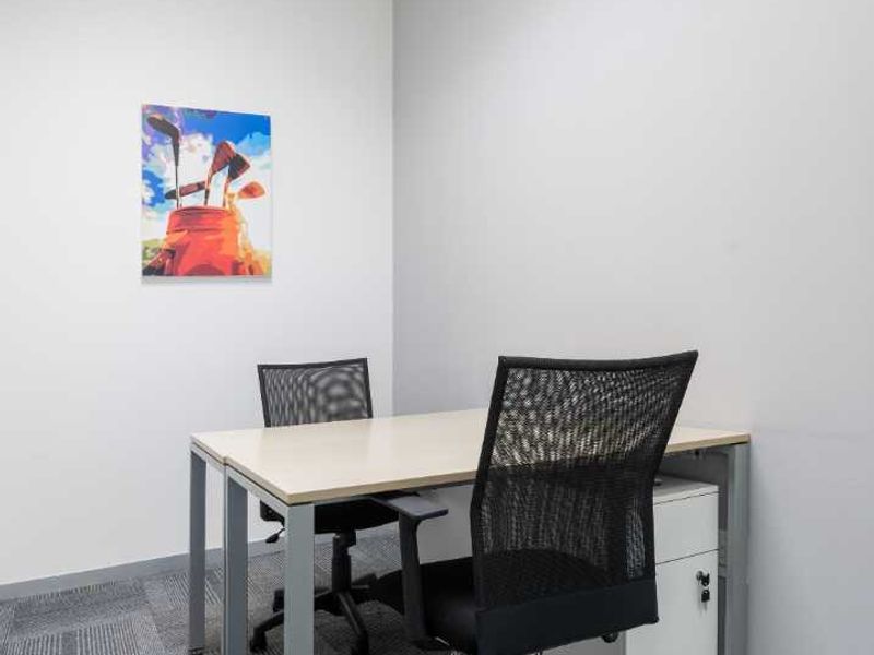 Private office space tailored to your business’ unique needs in Regus Dainfern, Maroun Square. - Photo 3