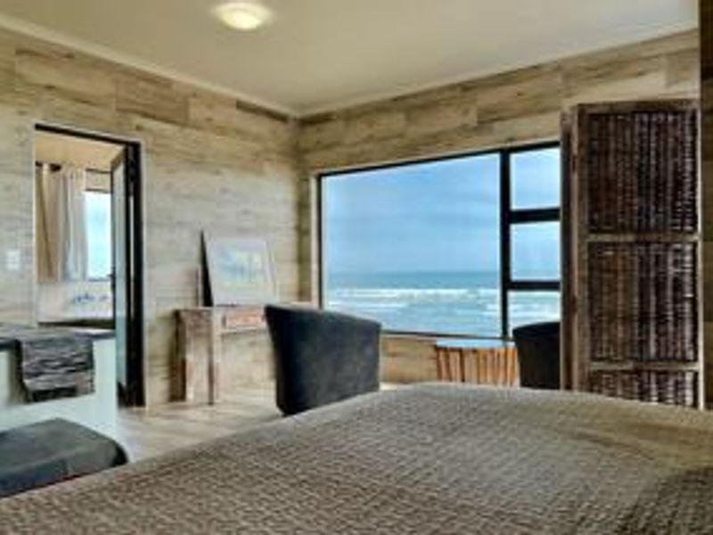 Seafront Property with indoor swimming pool - Photo 3