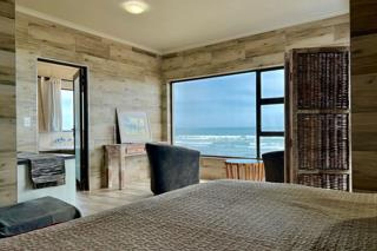 Seafront Property with indoor swimming pool - Photo 3