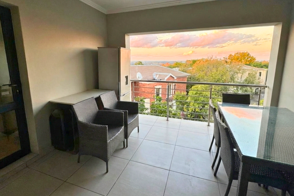 Modern 2-Bedroom Home with Secure Living in Bryanston - Photo 4