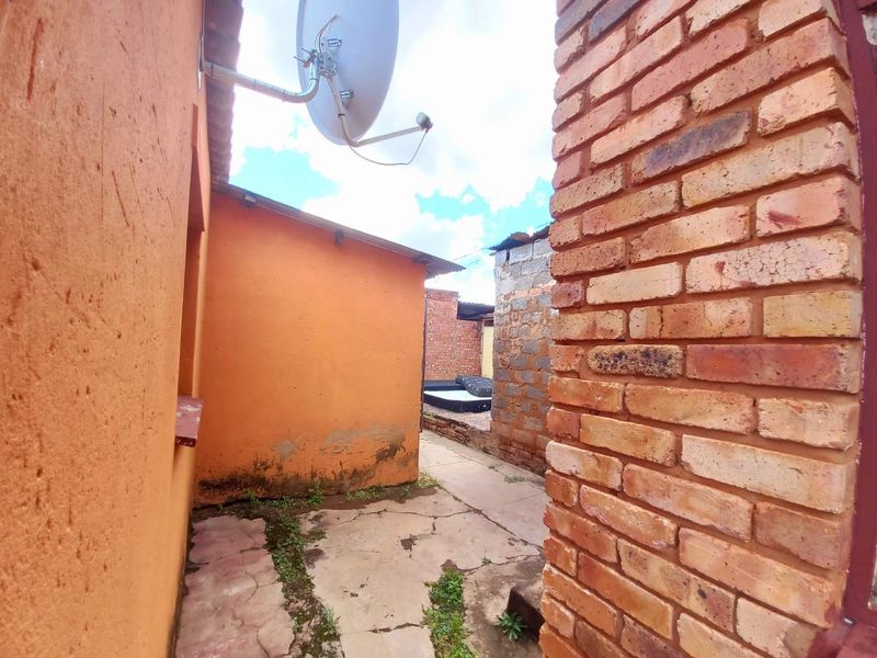 Two Bedrooms house for sale in Atteridgeville - Photo 6