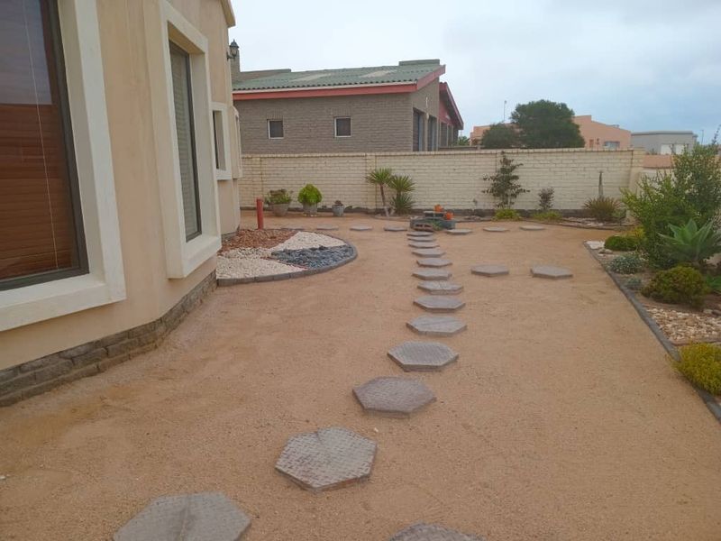 BEAUTIFUL WELL-MAINTAINED HOUSE FOR SALE IN HENTIES BAY – SOUTH DUNE - Photo 9