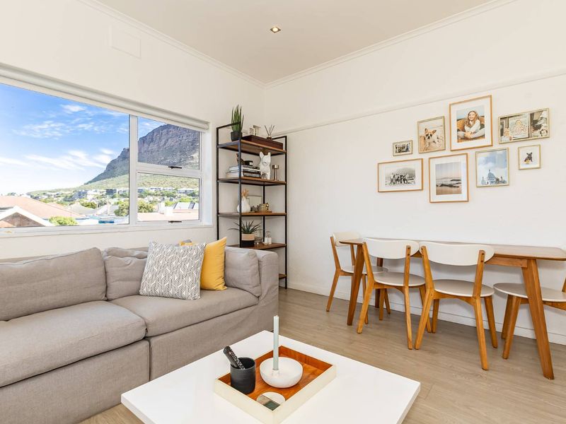 COMFORT, CHARM AND CAPTIVATING VIEWS - Photo 4