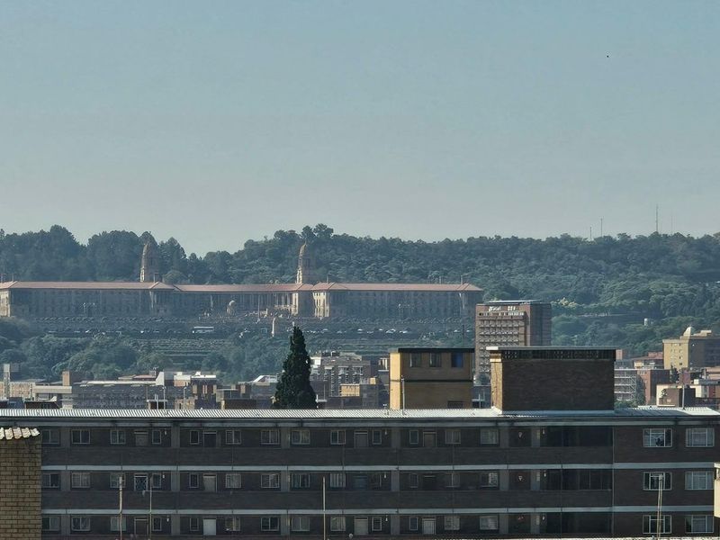 2 Bedroom Flat For Sale - Photo 3