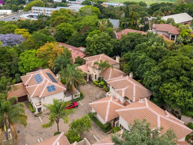 4 Bedroom House for Sale - Photo 4