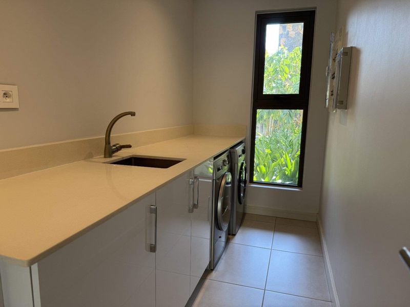 Smart Investment Meets Island Ease - Photo 9