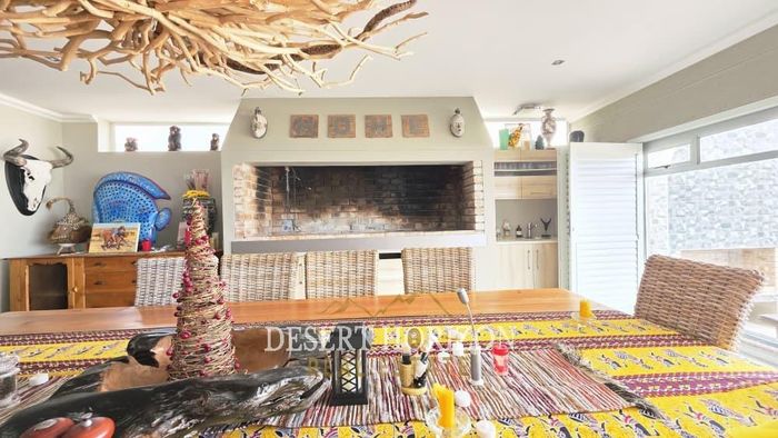 Property #2463488, House For Sale in Mile 4