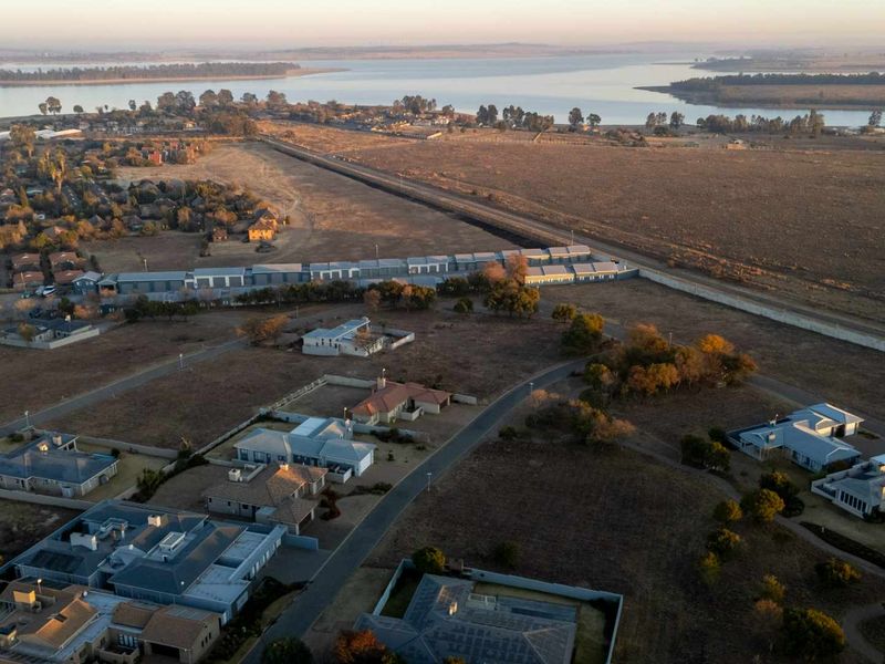 Prime 1026 Sqm Plot in Serene Vaalmarina – Your Dream Property Awaits - Photo 9