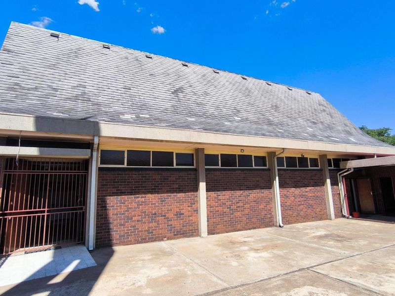 Church building - Photo 3