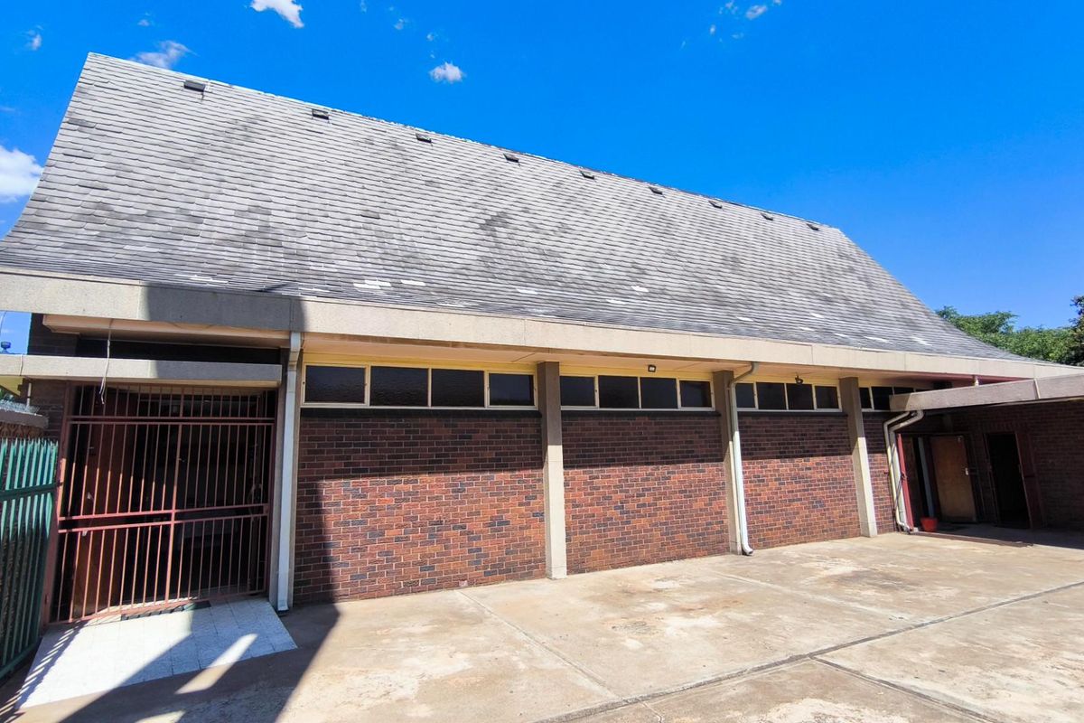 Church building - Photo 3