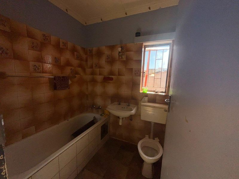 🚨 HOUSE FOR SALE | KHOMASDAL – N$1,850,000 🚨 🔥 SPACIOUS FAMILY HOME WITH HUGE POTENTIAL 🔥 - Photo 9
