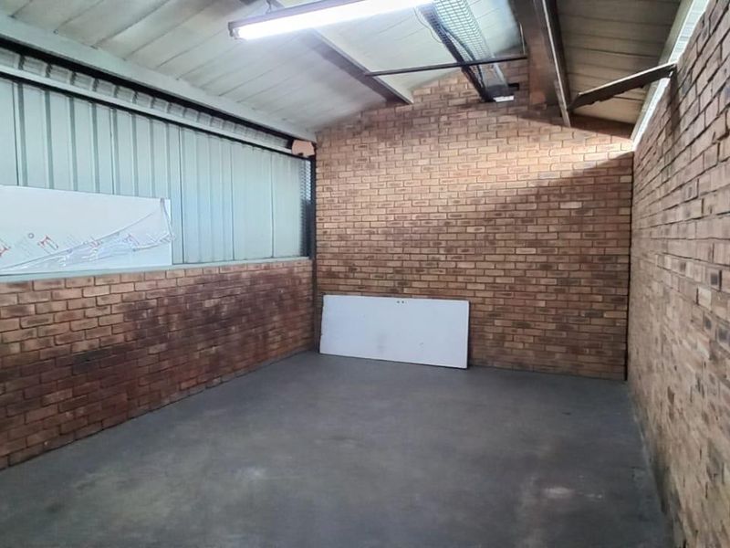 Industrial Unit for Lease at 64 Raebor Rd, Unit 4B - Photo 7