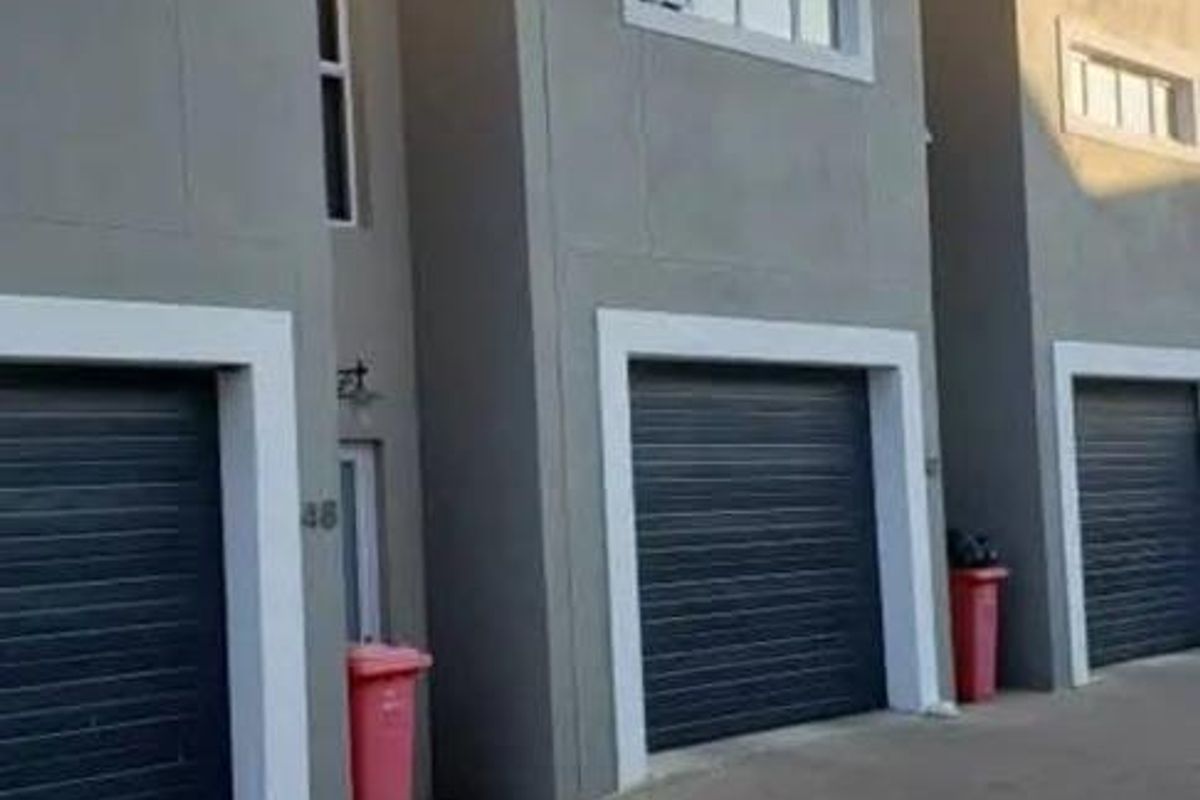 FOR SALE | LE MONT COMPLEX, Avis, Windhoek - Photo 2