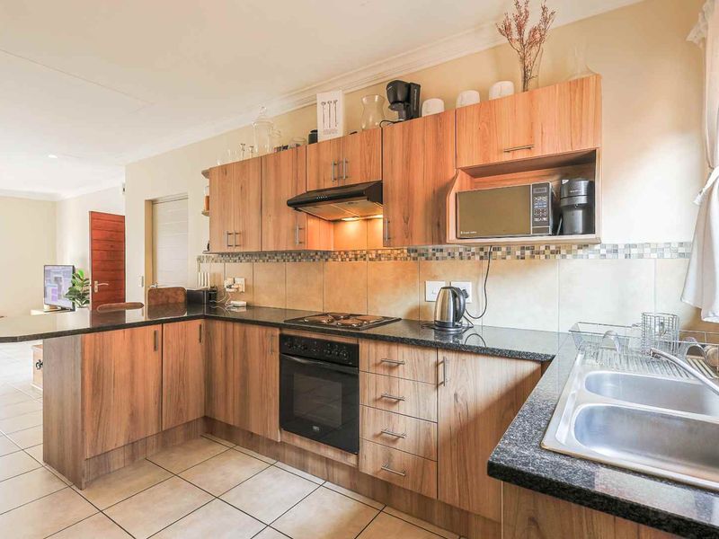Meticulously Neat Maintained Townhouse - Photo 8
