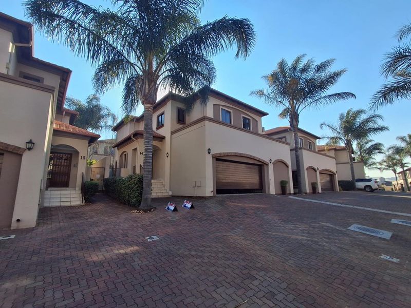 YOUR GLENVISTA HAVEN FOR THE WHOLE FAMILY - PETS INCLUDED - Photo 1