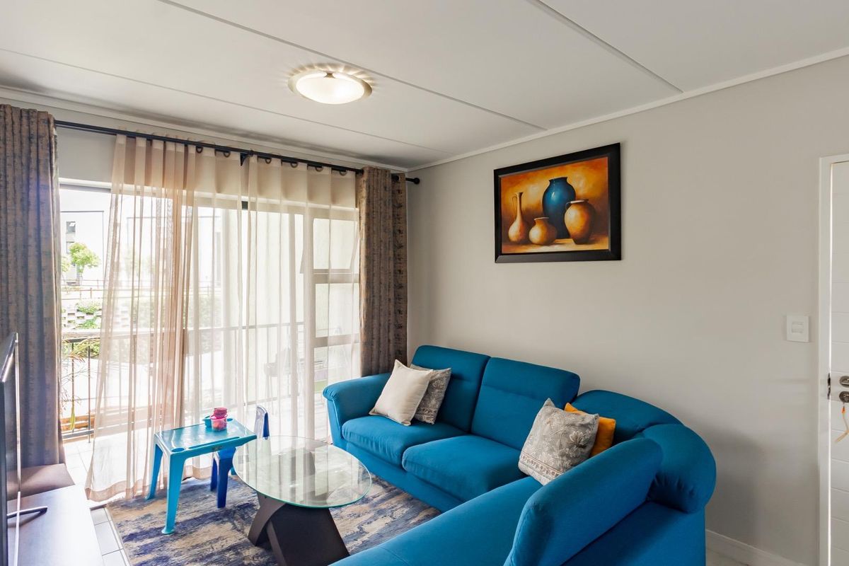 Modern Eco-Estate Living with Resort-Style Comfort - Photo 4