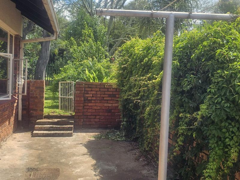 3 bedroom apartment for sale in elandsrand - Photo 6