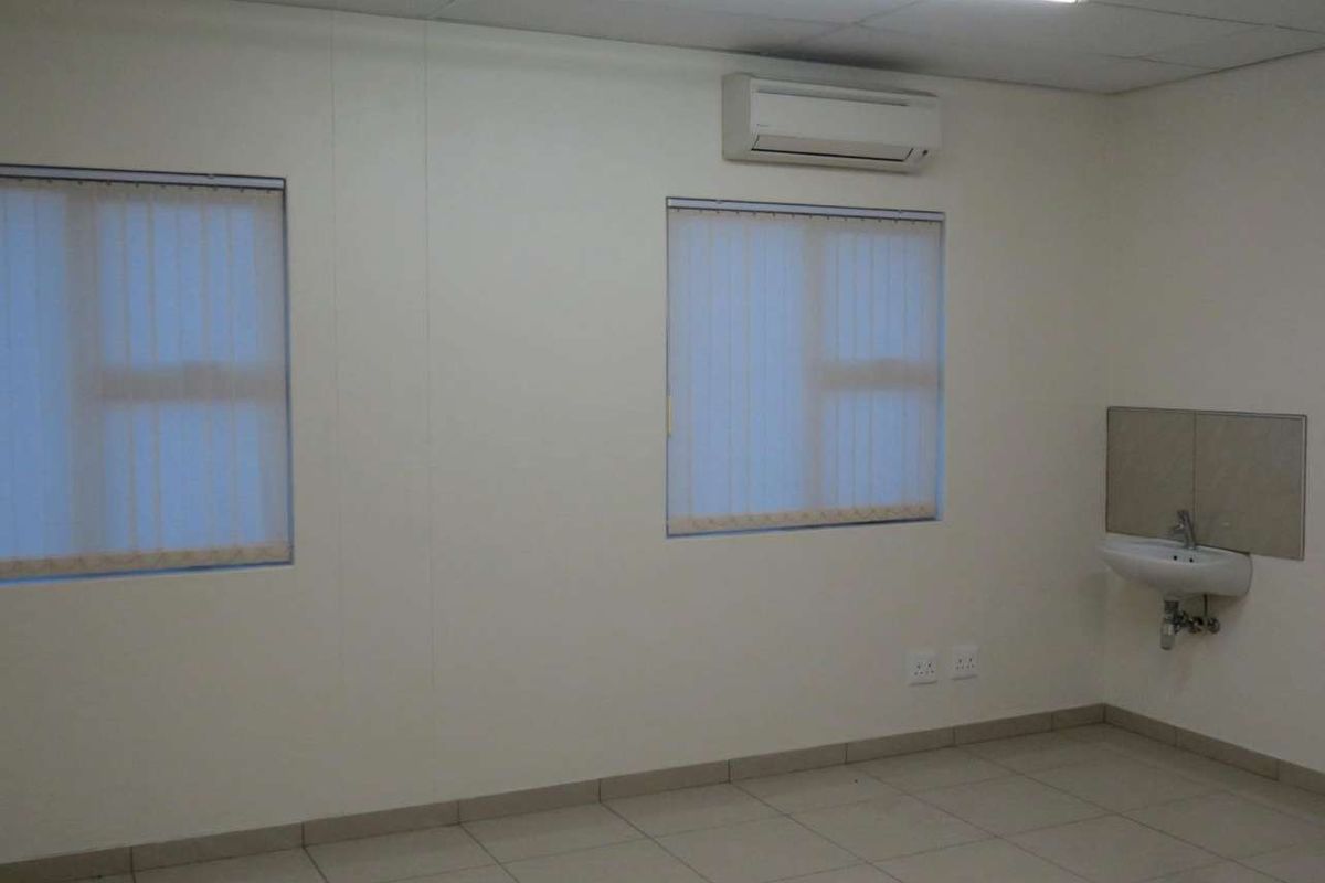 Medical Offices For Rent | N$30 000 | Available 1 May 2026 - Photo 5