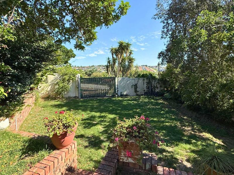 Spacious Coastal Home with Exceptional Potential in Kenton-on-Sea Asking Price: R4,600,000 - Photo 4