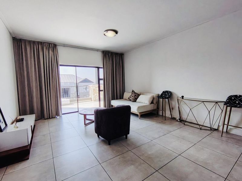 2 Bedroom- & 2 Batroom Apartment For Sale in The Polofields, Waterfall, Midrand - Photo 5
