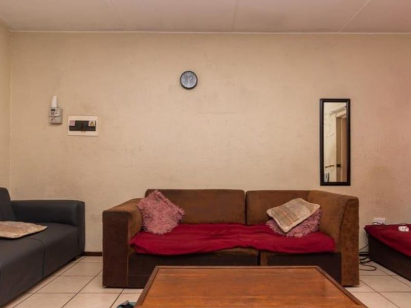2 Bedroom Apartment for Sale in Pebble Falls - Photo 7