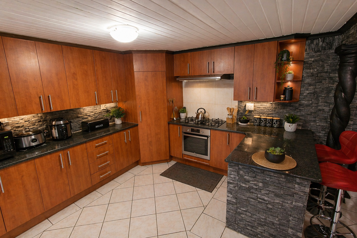 4 bedroom House for sale in Meyerspark - Photo 3