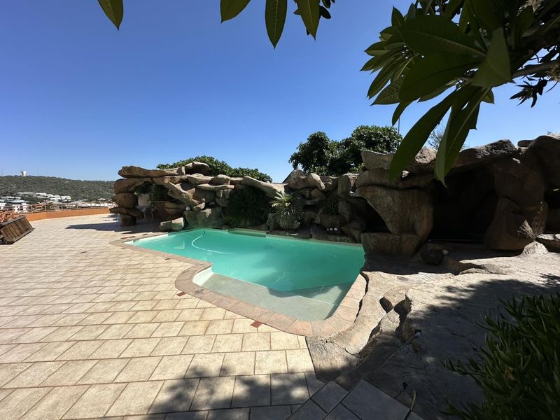 5 Bedroom House for Sale in Klein Windhoek - Photo 7