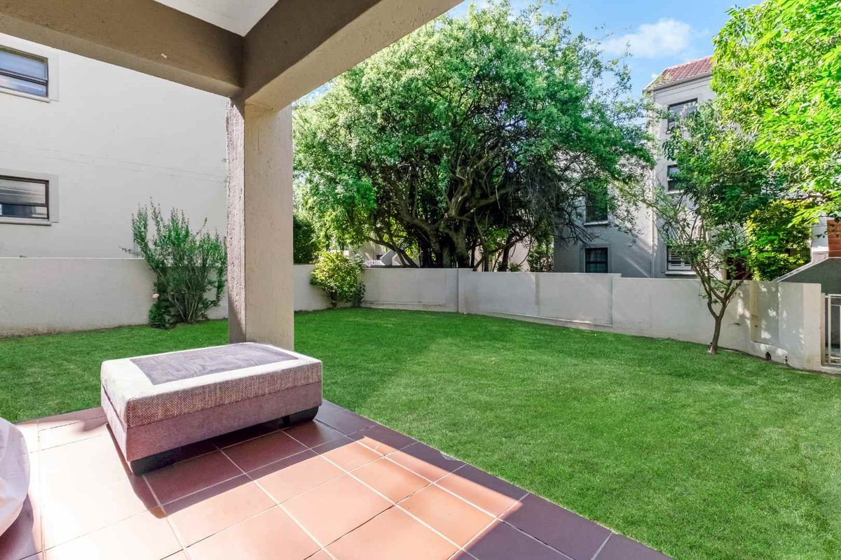 2 BEDROOM, 2 BATHROOM GROUND FLOOR APARTMENT FOR SALE IN PAULSHOF - Photo 2