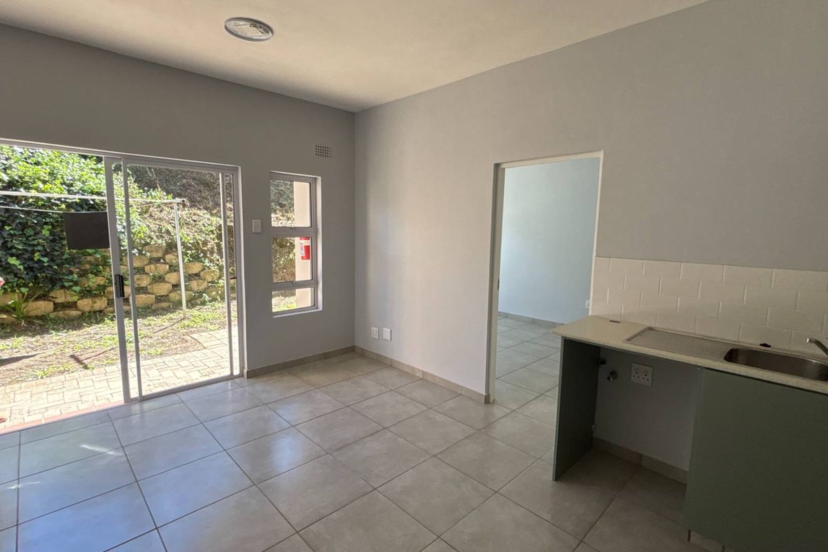 Secure One-Bedroom Living at Forest Waters, Chase Valley, Pietermaritzburg - Photo 3