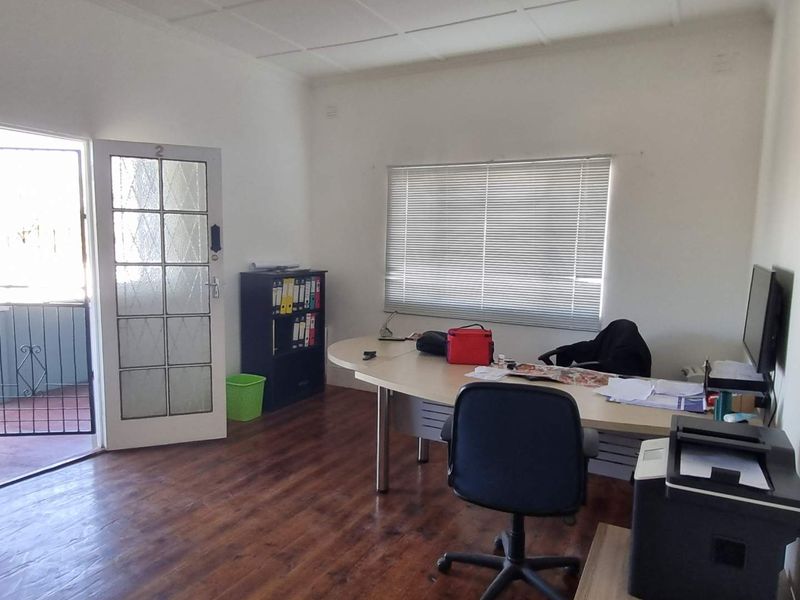 Hot New Release! Perfectly positioned! - Photo 7