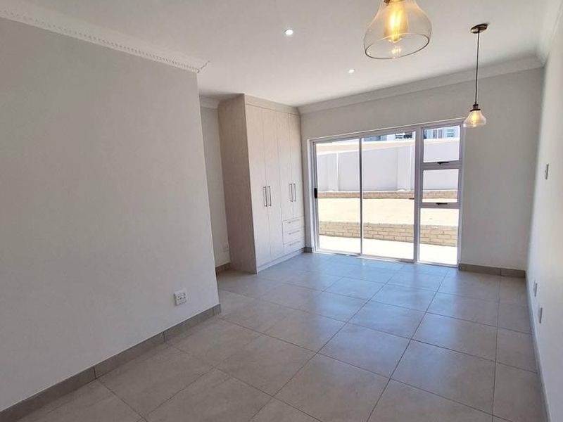 Swakopmund- For Sale-N$6 250 000 - Photo 5