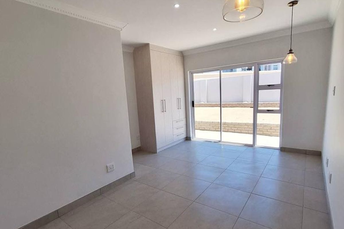 Swakopmund- For Sale-N$6 250 000 - Photo 5