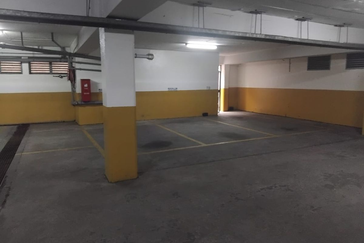 Flagship 200 m2 Retail or Office Space To Let | Third Floor with Stunning Panoramic Views | Boksburg | High Exposure | Prime Commercial Address - Photo 5
