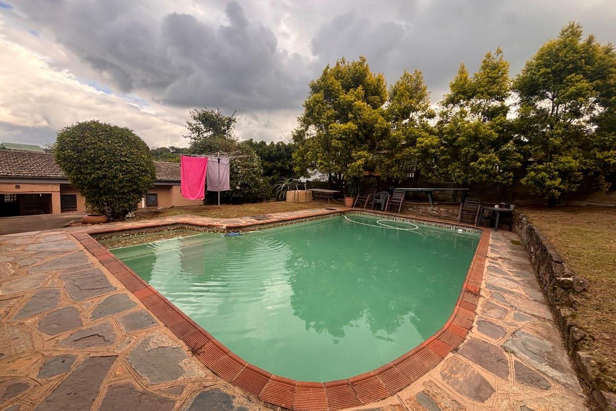 Charming 3 Bedroom Home with Pool & Pet-Friendly Garden in Moseley Park, Pinetown - Photo 3