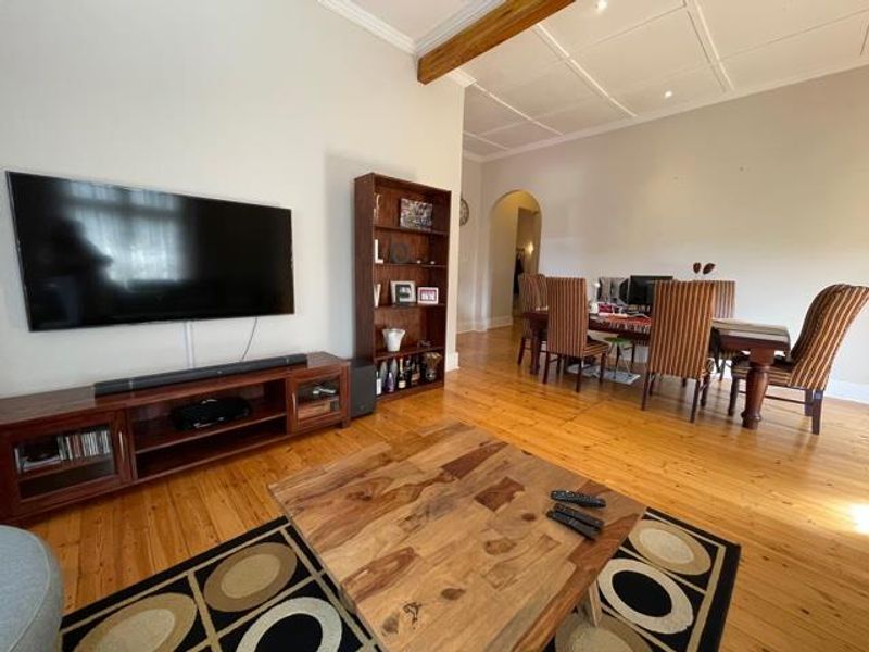 Lovely Spacious Pet Friendly Apartment - Photo 7