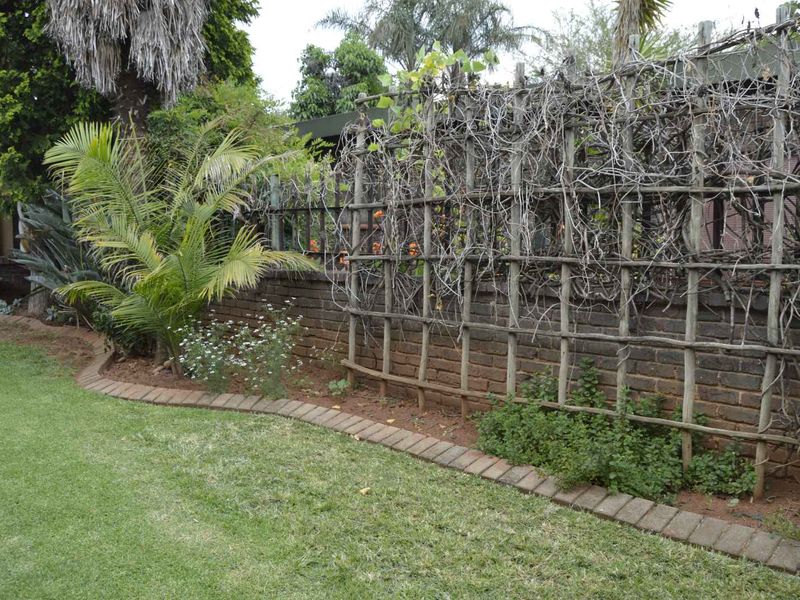 A Home That Tells Two Stories - Photo 7