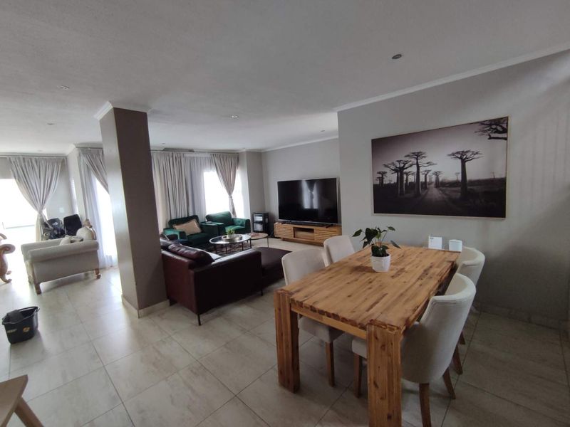 THATCHFIELD SECURITY ESTATE - 4 BEDROOM HOUSE - Photo 2